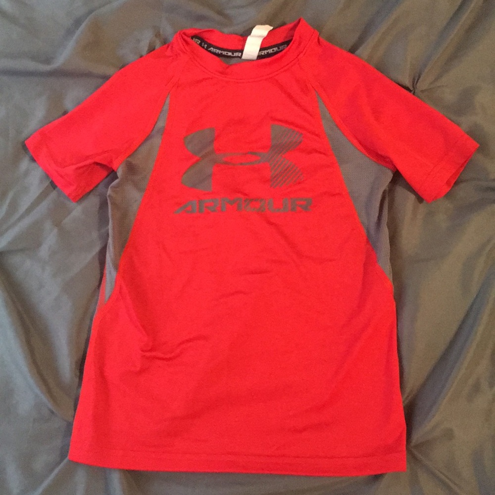 Boys under armor shirt